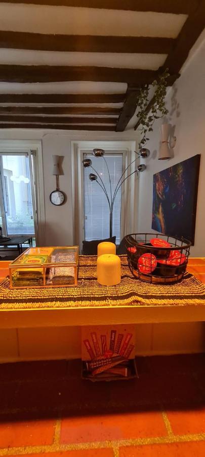 Apartment Cozy Heart Of Paris, 3 Mins Louvre